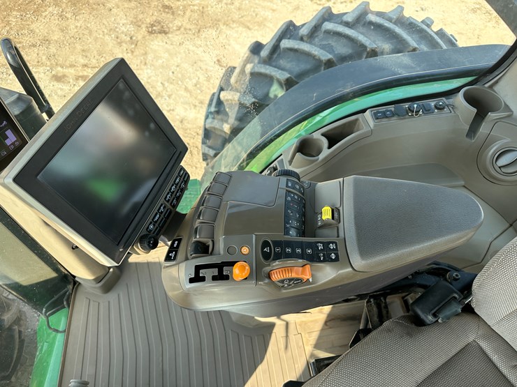 2022-john-deere-8r-280-image-57