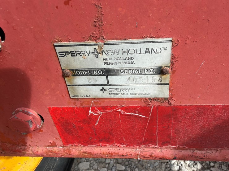 new-holland-85-image-7