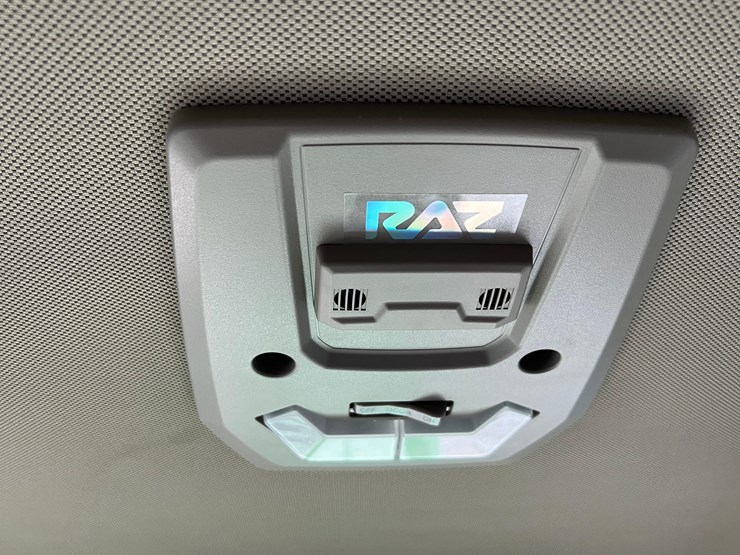 john-deere-412r-image-94