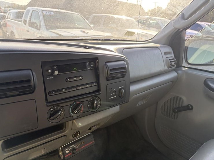 2006-ford-f250-image-13