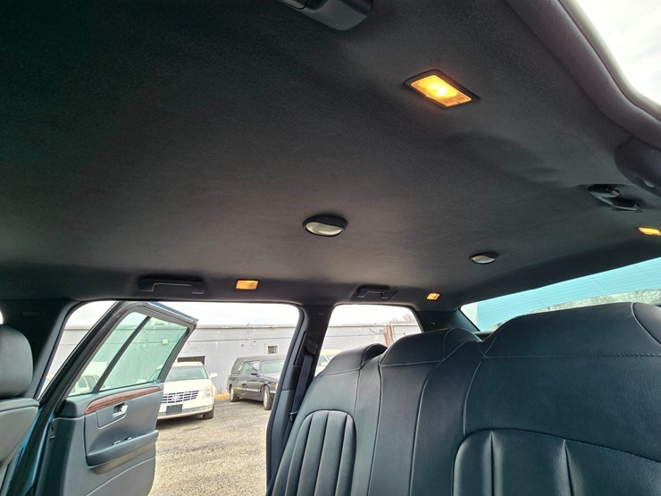 2006-cadillac-superior-6-door-limousine,-ultra-low-20396-miles-image-43