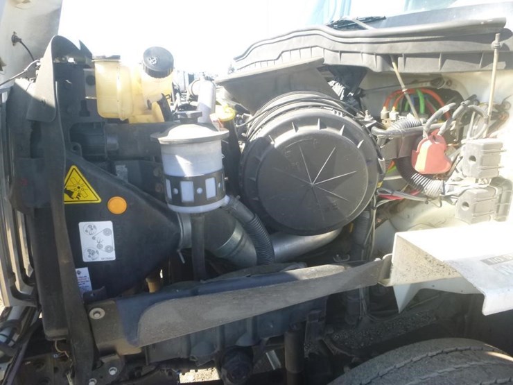 2008-international-7400-image-21