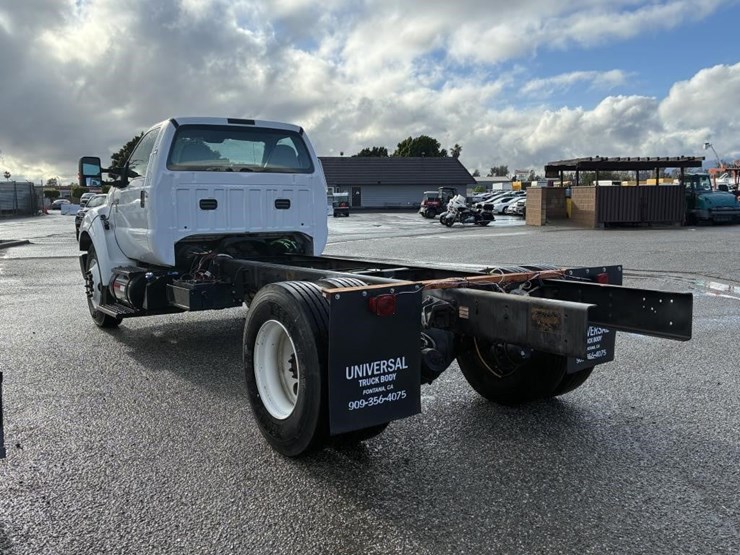 2015-ford-f650-image-4