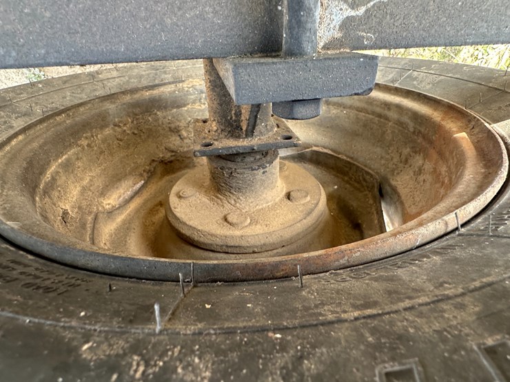 john-deere-4045t-image-7