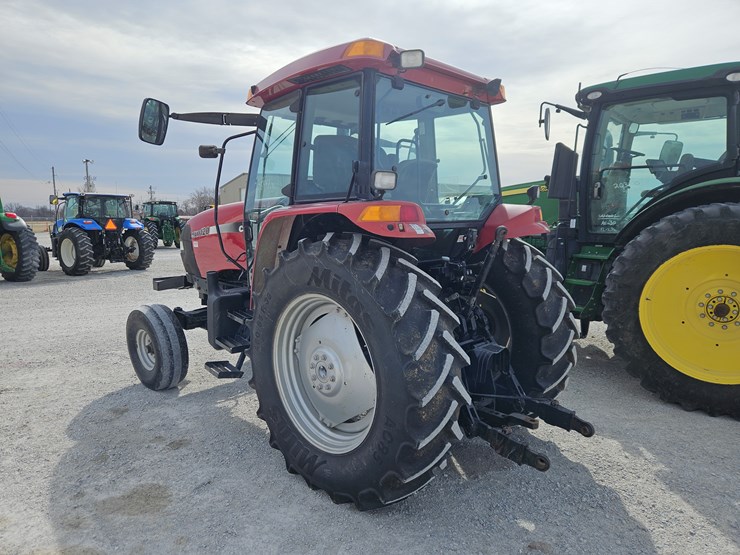 2012-case-ih-mxm120-image-10