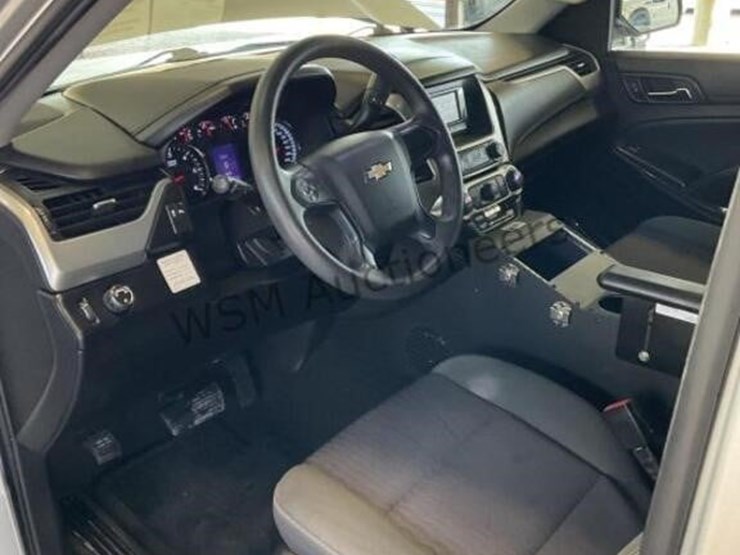 2015-chevrolet-tahoe-image-22