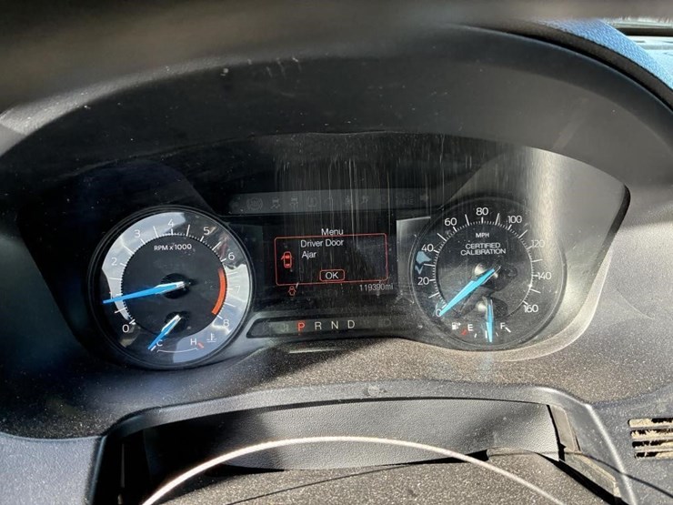 2018-ford-explorer-image-16