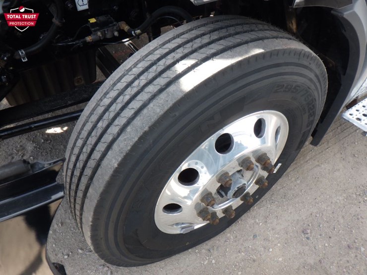 2022-freightliner-cascadia-116-image-20