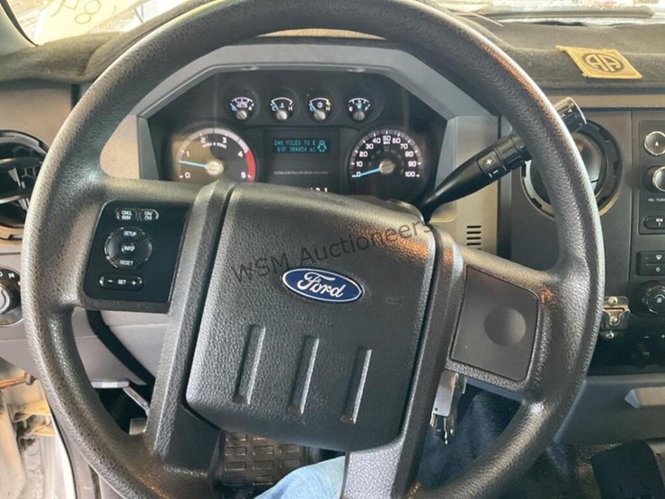 2016-ford-f550-image-18