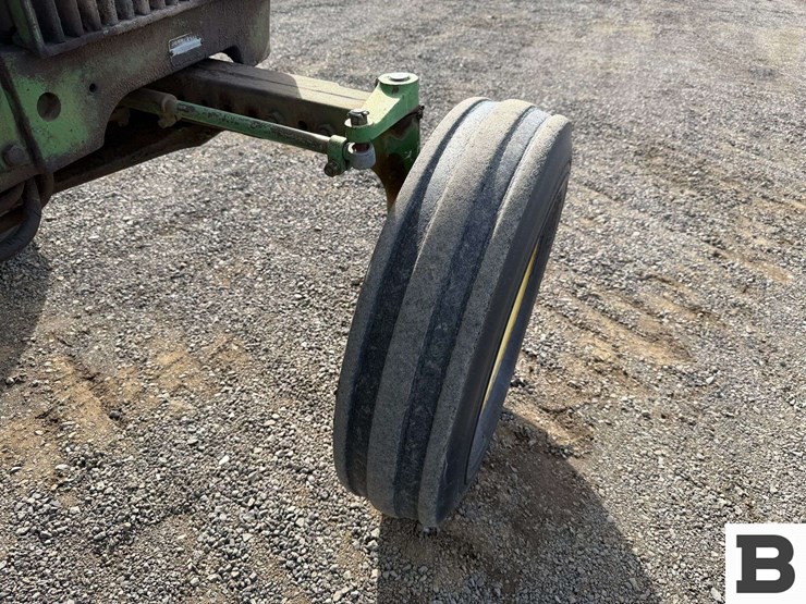 1978-john-deere-2640-image-38