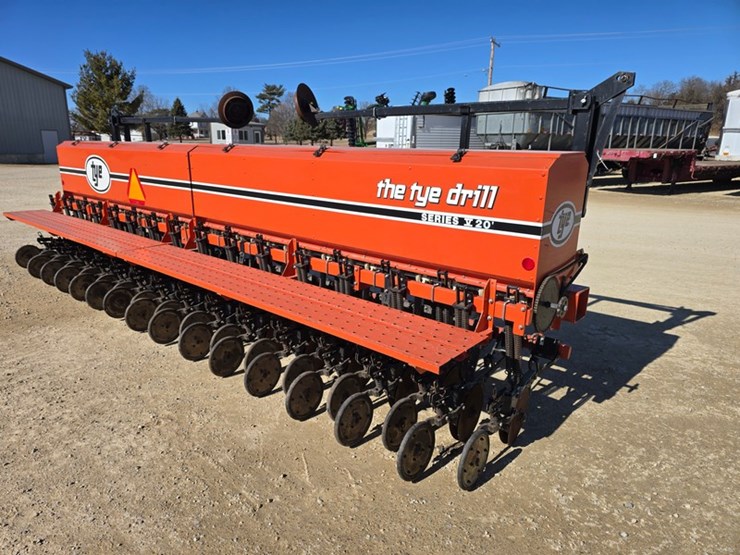 tye-series-v-image-6