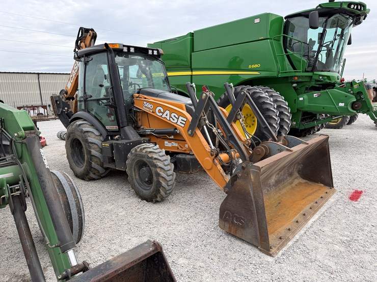 2022-case-580sn-image-28