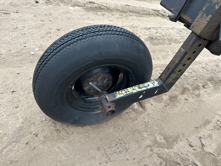 #38850-•-38'-yetter-toolbar-image-7