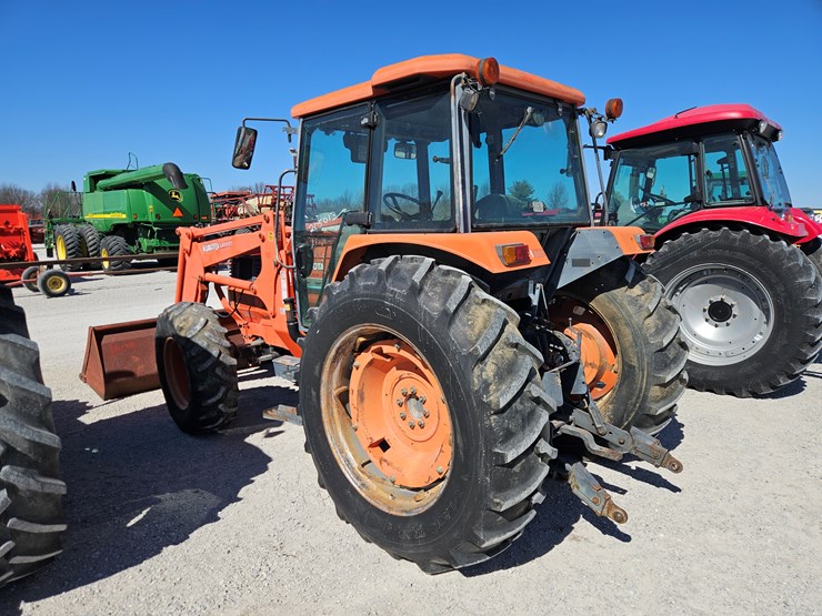 kubota-m120-image-16