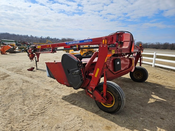 2019-new-holland-313-image-3