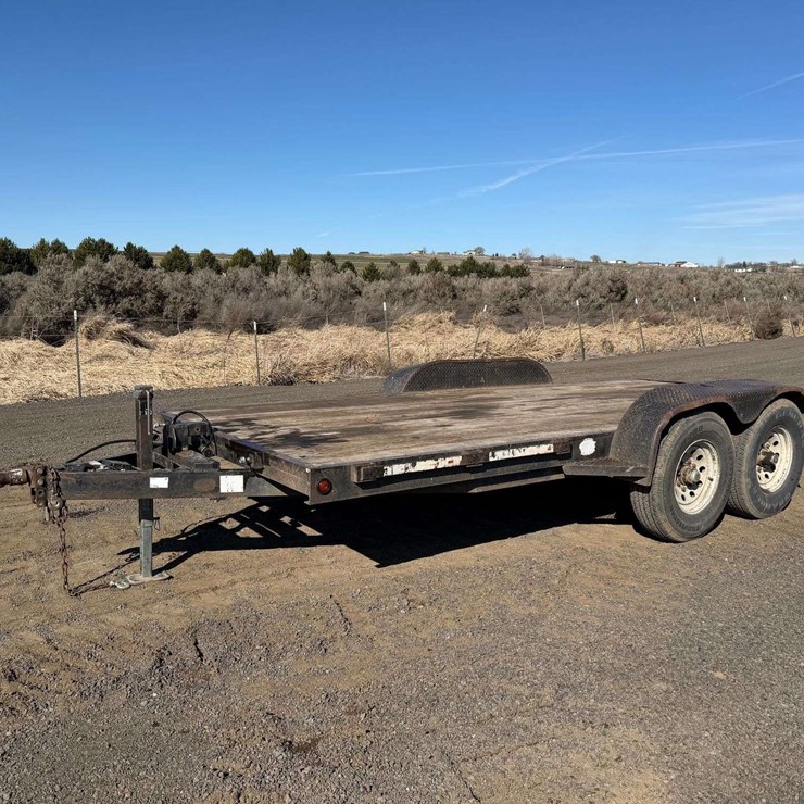 2002 Fox Flatbed Trailer