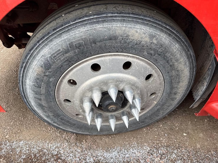 1999-volvo-vnl42t-dump-truck-image-12