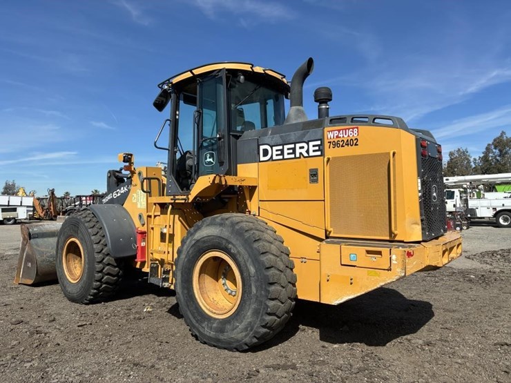 2018-deere-624-p-tier-image-4
