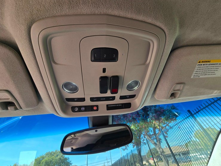 2017-cadillac-federal-70-in-limo---30,529-miles-w-premium-coachwork-by-federal-image-21