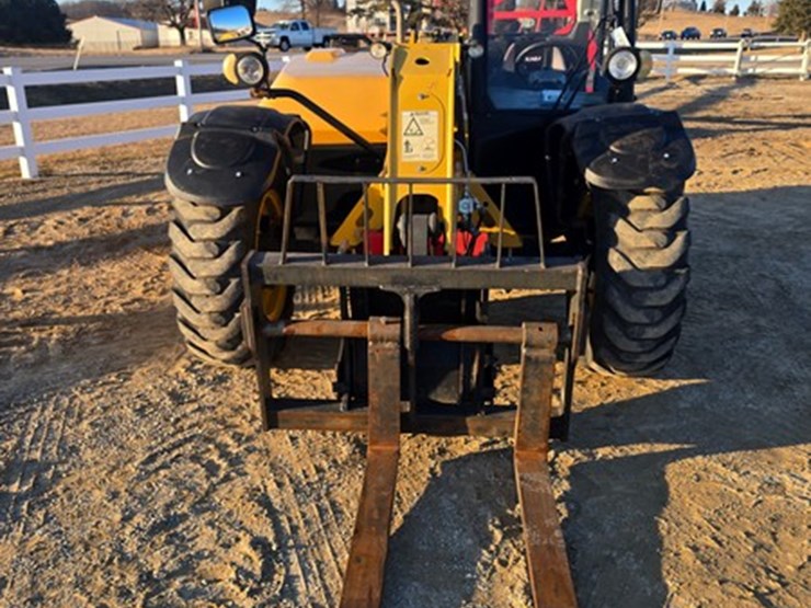 2009-caterpillar-th406-image-8