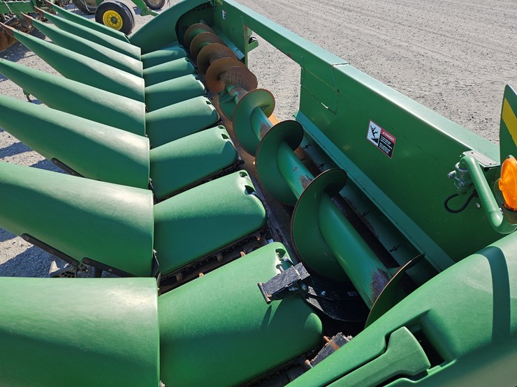 2008-john-deere-608c-image-10