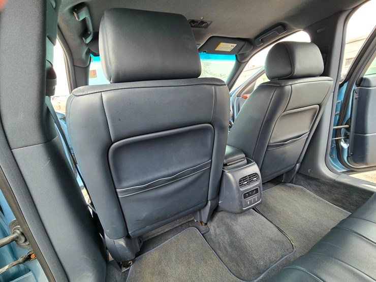 2006-cadillac-superior-6-door-limousine,-ultra-low-20396-miles-image-40