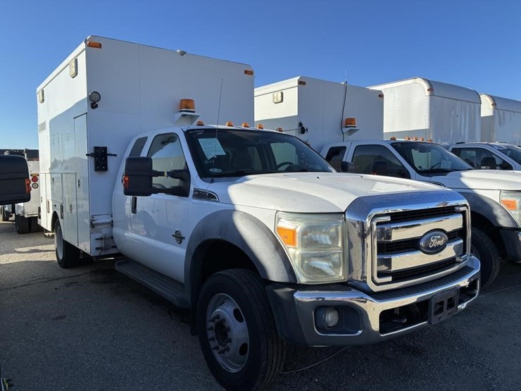 2011-ford-f550-image-2