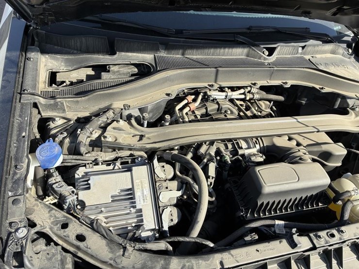 2023-ford-explorer-image-8