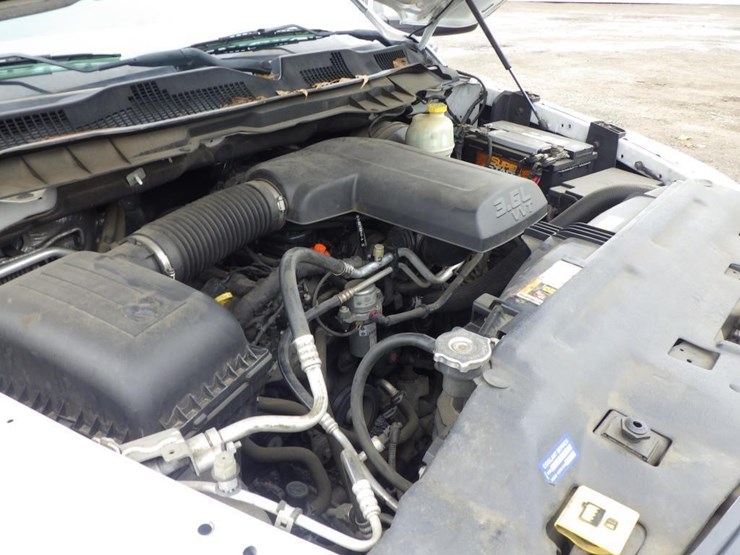 2016-dodge-1500-image-11