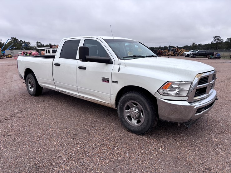 2012-dodge-ram-2500-image-2