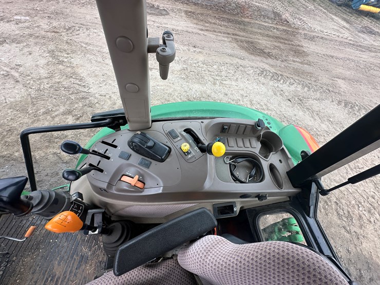 2014-john-deere-5075m-image-60