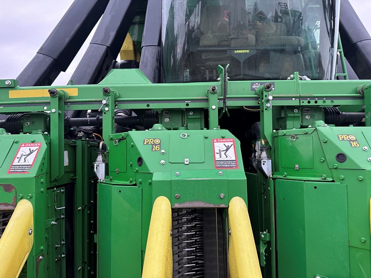 2021-john-deere-cp690-image-61