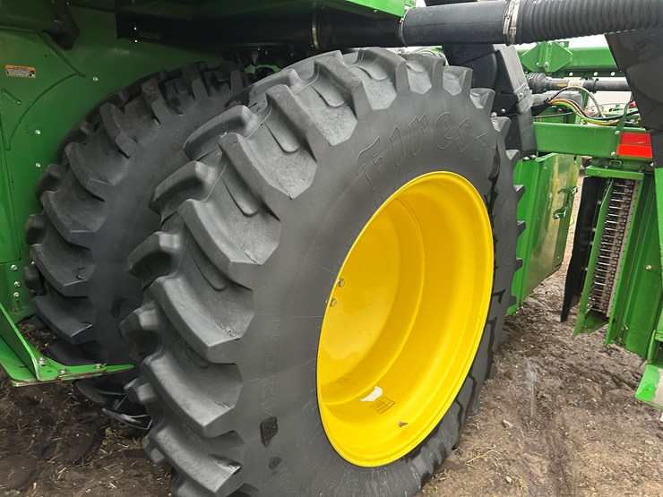2021-john-deere-cp690-image-9