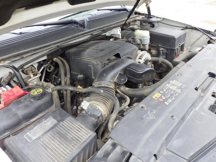 2014-chevrolet-tahoe-image-11