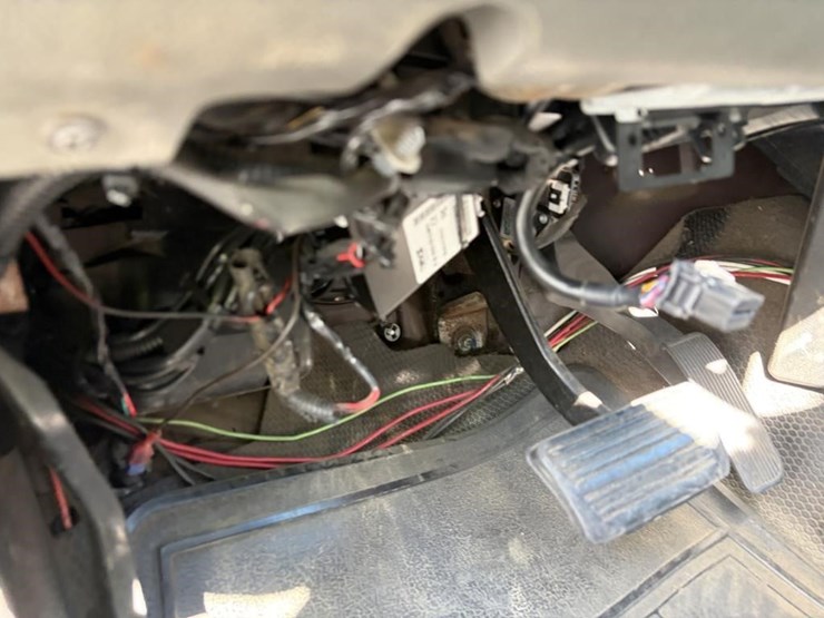 2011-chevrolet-2500-image-14