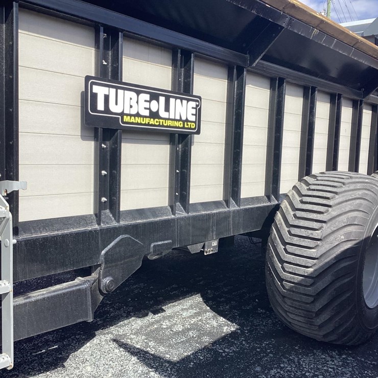 Tube Line Manure Spreader Nitro 750