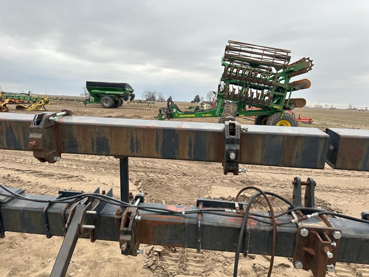 #38850-•-38'-yetter-toolbar-image-17