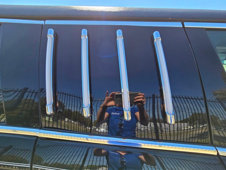 2017-cadillac-federal-70-in-limo---30,529-miles-w-premium-coachwork-by-federal-image-49