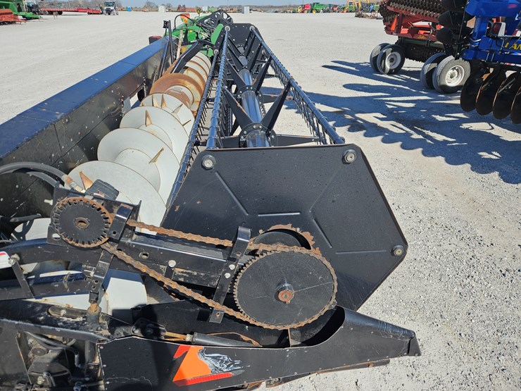 2005-gleaner-8000-image-2