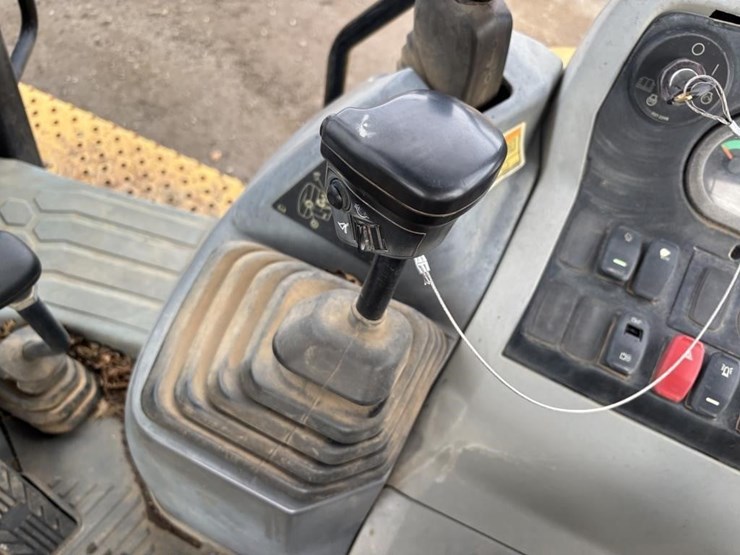 caterpillar-420f2-image-43