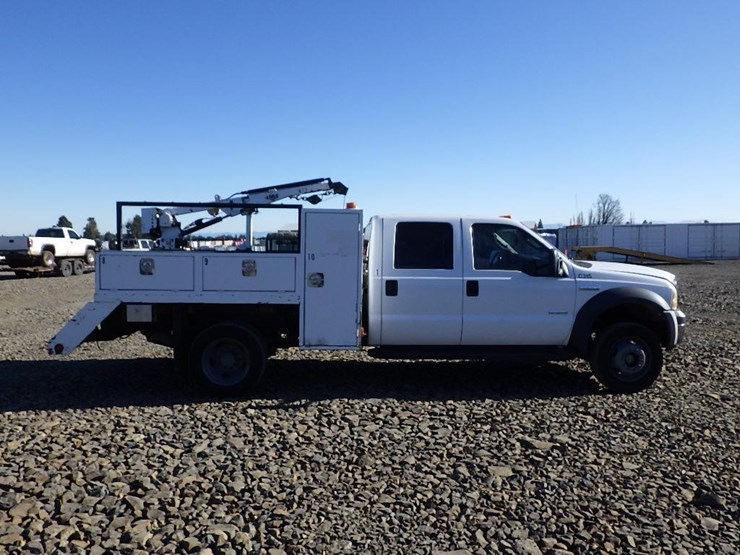 2006-ford-f550-image-3