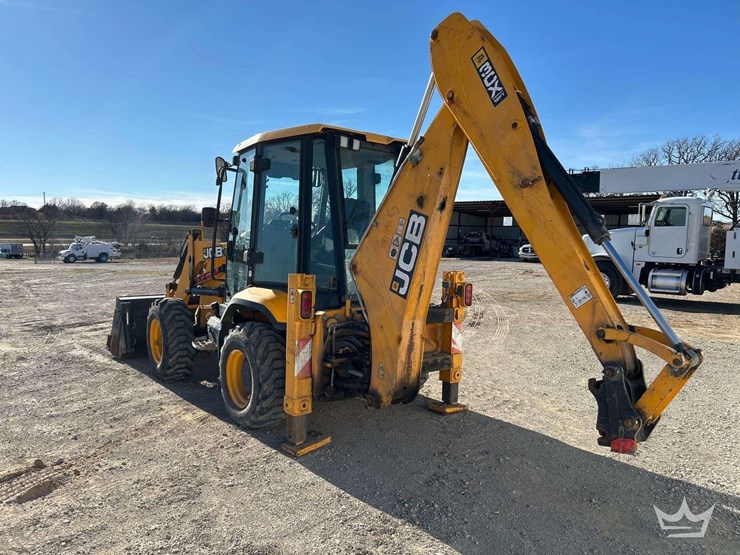 2016-jcb-3cx-image-2