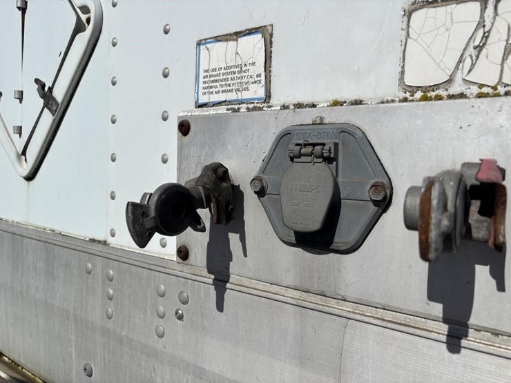 2002-trailmobile-van-image-7