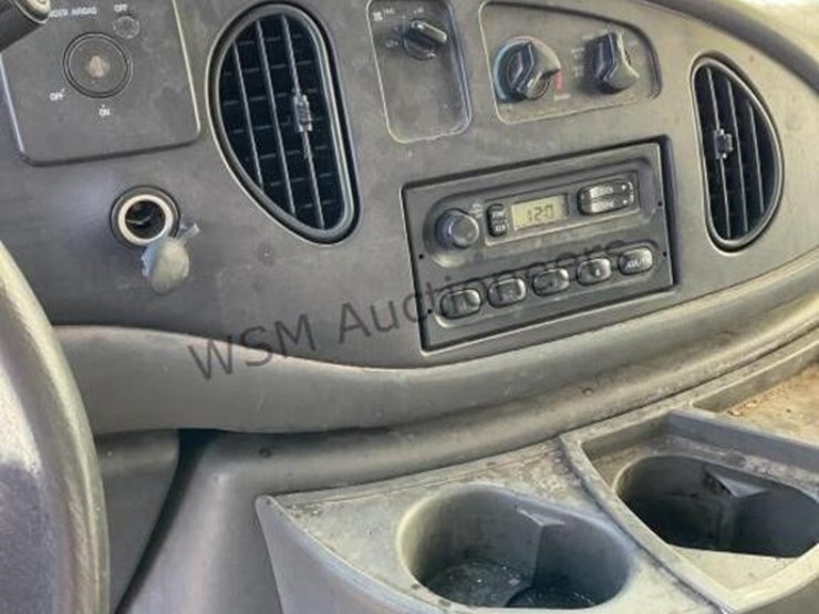 2007-ford-e450-image-18