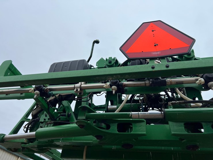 john-deere-412r-image-52