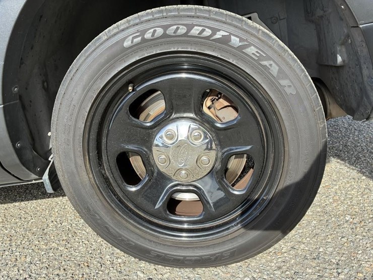 2018-ford-explorer-image-5