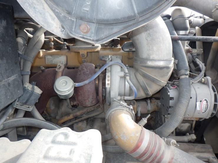 2001-peterbilt-387-image-24