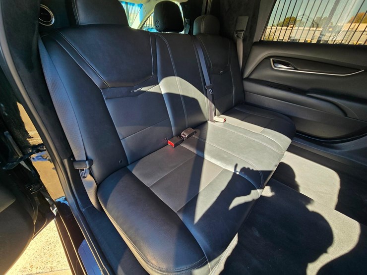 2017-cadillac-federal-70in-limo-w-27466-miles,-premium-federal-coachwork,-luxury-transport-image-34