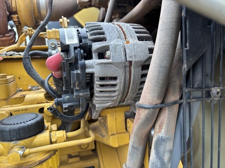 2017-deere-210lep-image-51