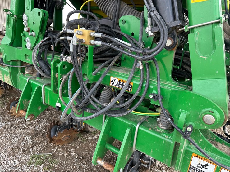john-deere-1725c-image-35